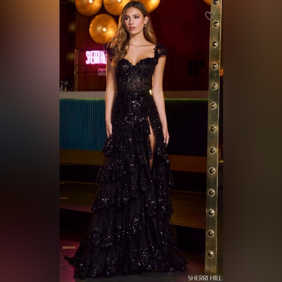 SHERRI HILL Prom Dress ❤️ - Picture 3 of 16